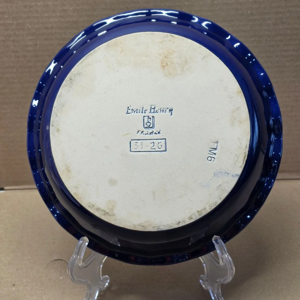Emile Henry Pie Dish Unisex 9in Blue Good Scalloped Ruffled Ceramic Baker 31-26